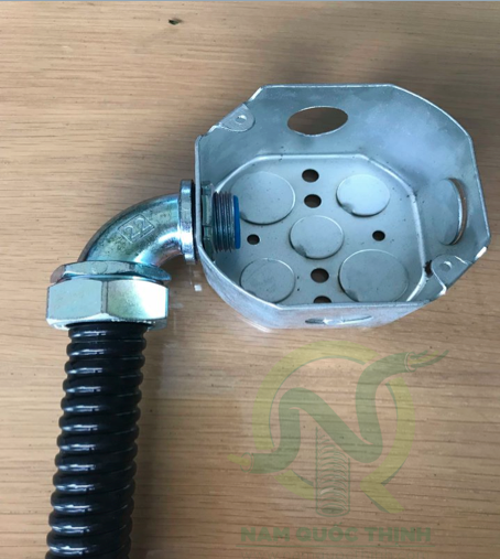 Đầu nối ống mềm kín nước 90 độ
