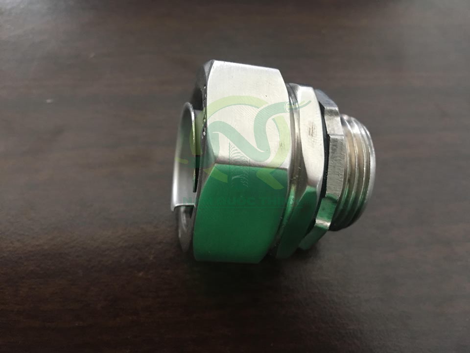 Đầu nối ống mềm kín nước vào box ¾” Nhật Bản