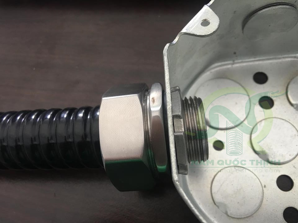 Đầu nối ống mềm kín nước vào box ¾” Nhật Bản